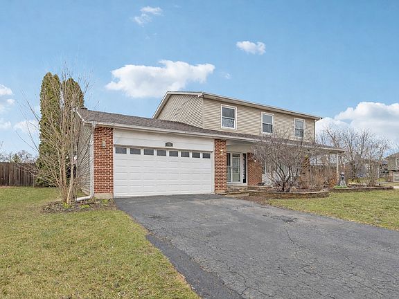 2nd image of 333 Grosvenor Ct