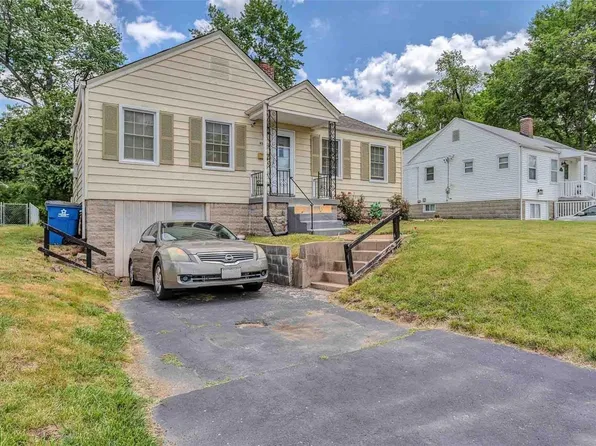 4516 Edmundson Rd, Saint Louis, MO 63134