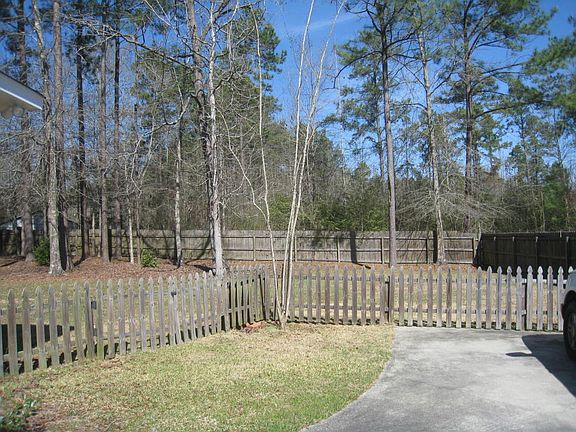 2nd image of 34 Rockwood Dr