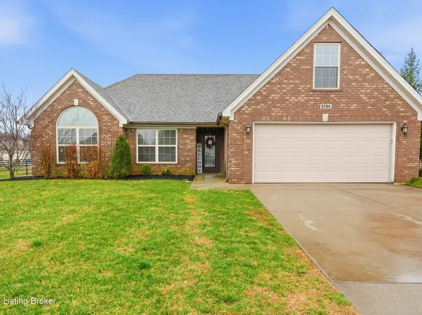 9704 Pebble Ct, Louisville, KY 40229