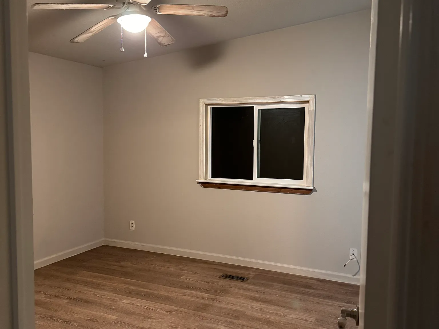 4 bed, 1120 sqft, $2,500 — Photo 2