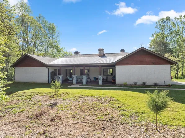 153 Trackrock Gap Rd, Blairsville, GA 30512