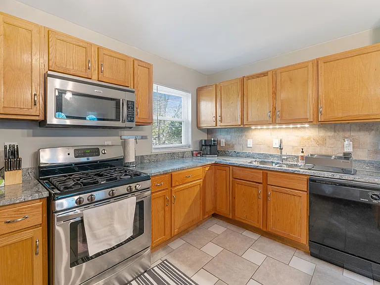 266 Ramsey Ln — Photo 6