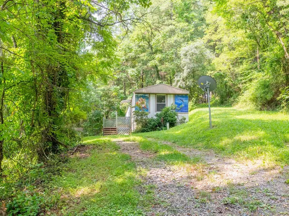 9077 Sugar Run Rd NE, Copper Hill, VA 24079