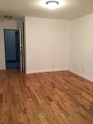 Rented by Arena Real Estate | media 25