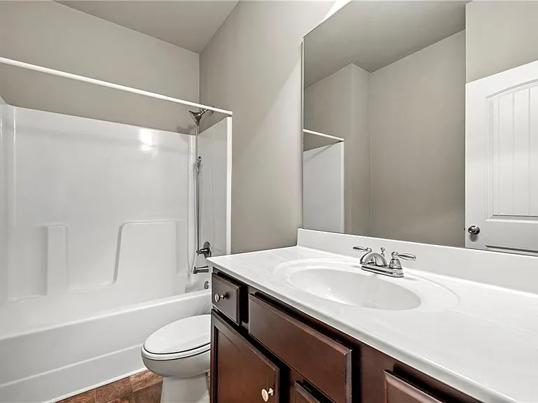 540 Brookside Ln — Photo 27