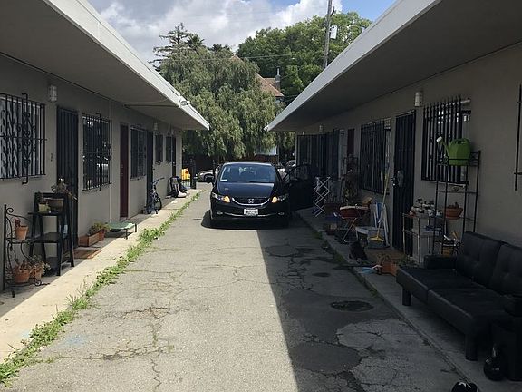 3rd image of 1847 E 25th St APT 8