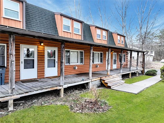 3rd image of 1283 Ellis Hollow Rd