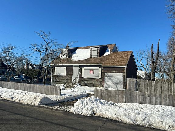 2nd image of 32 Hilliard Ave