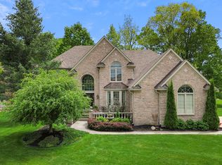 2980 Mapleleaf Ct, Sterling Heights, MI 48314