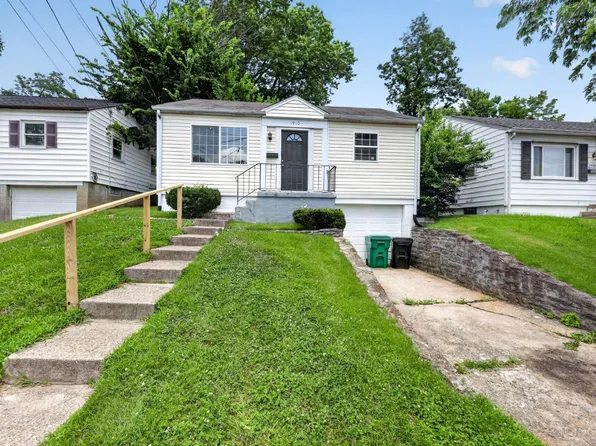 1910 Ashbrook Dr, Cincinnati, OH 45238