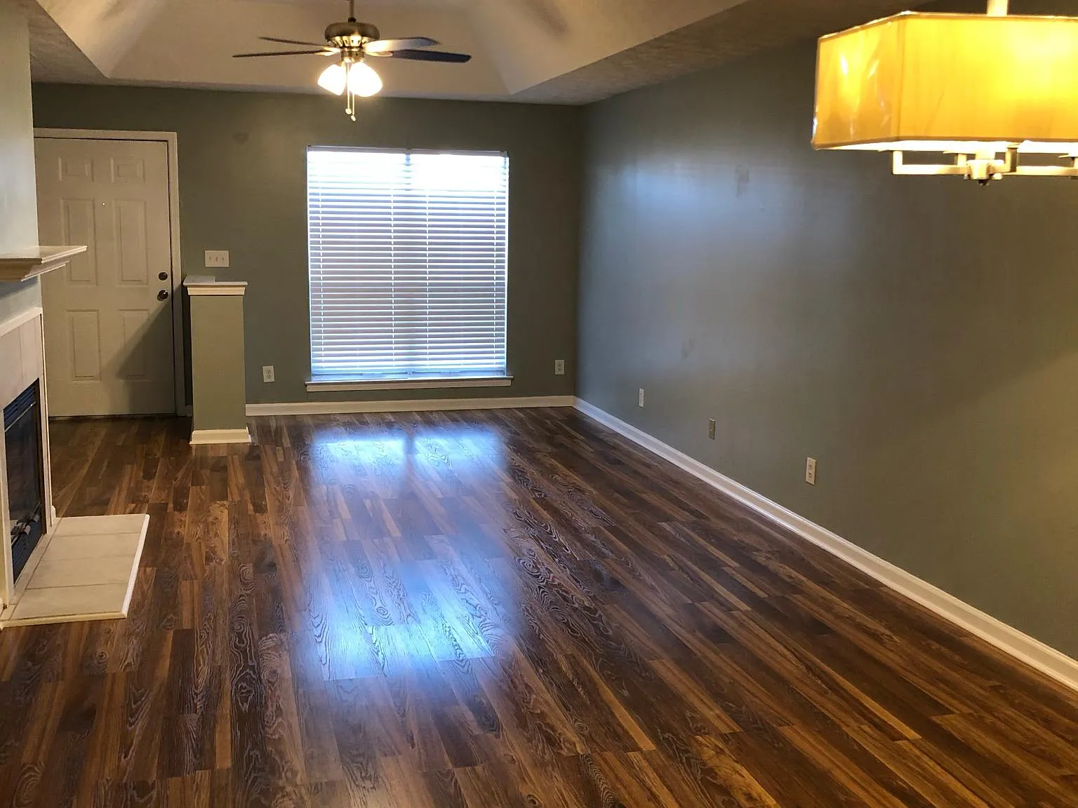 2 bed, 1200 sqft, $1,200 — Photo 2