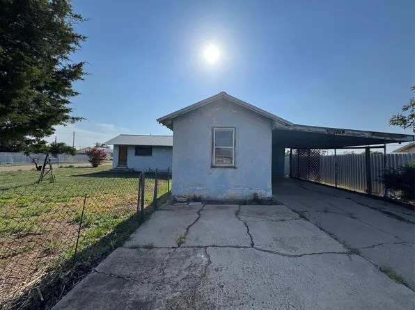 1709 E 2nd St, Petersburg, TX 79250