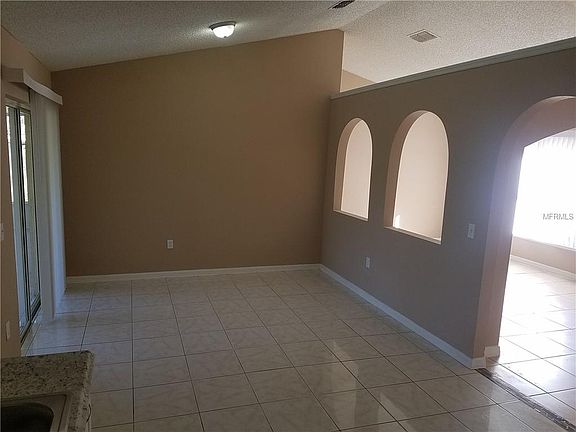3rd image of 1017 Dudley Dr