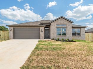 1045 Glenora Ave, Lowell, AR 72745