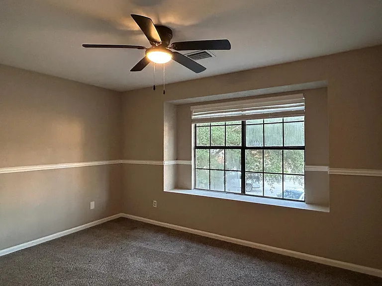 14210 Orchard Farms Ln — Photo 11