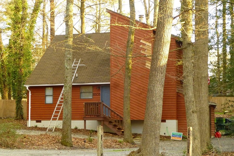 2nd image of 8505 McAden Pl
