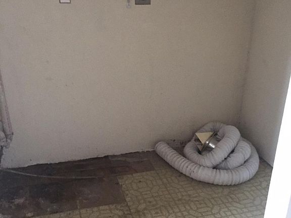 Washer / Dryer Space