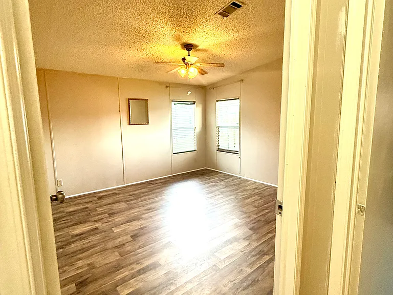 16648 Daeza Dr — Photo 11