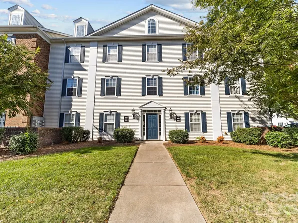 3897 Carl Parmer Dr, Harrisburg, NC 28075