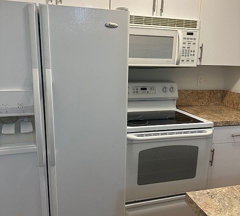 5th image of 6755 NW 175th Ln #9K