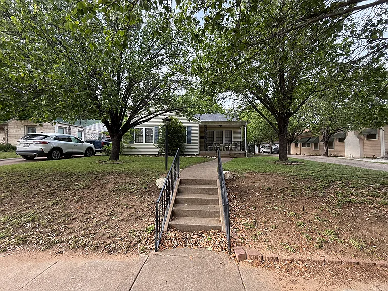 2517 Honeysuckle Ave — Photo 18