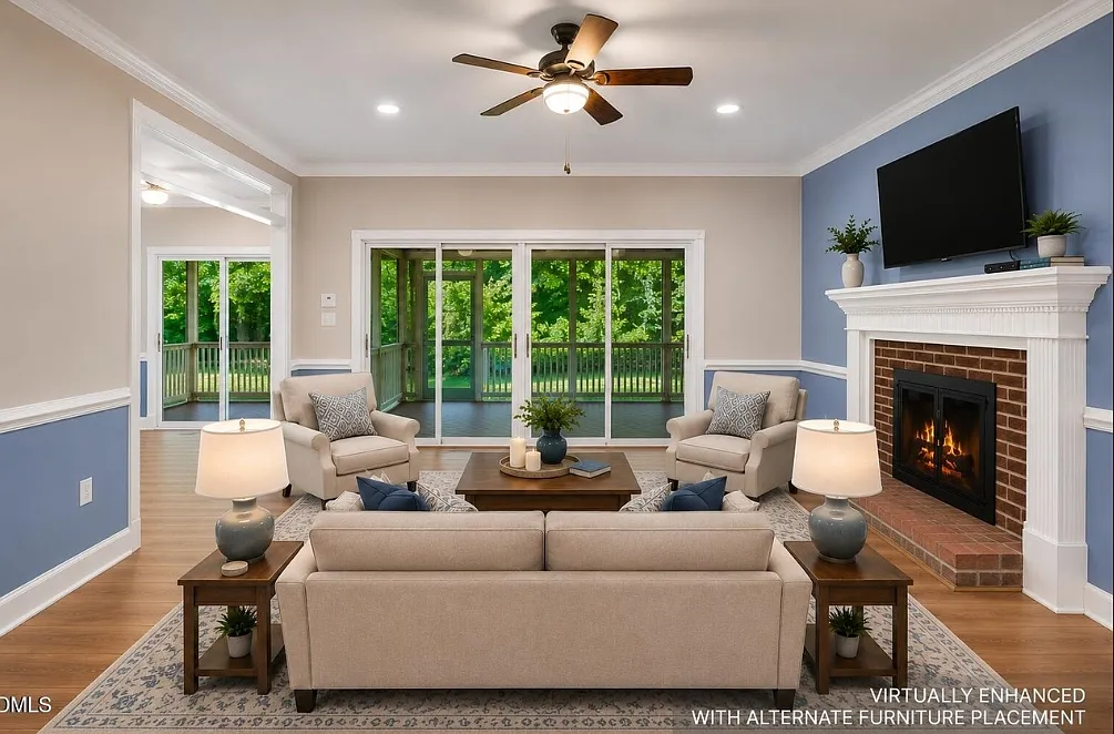 3 bed, 2825 sqft, $2,995 — Photo 2