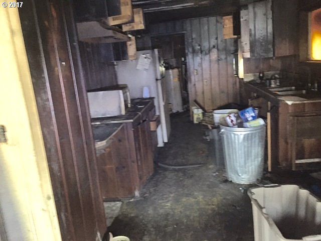 2nd image of 18858 S Mattoon Rd