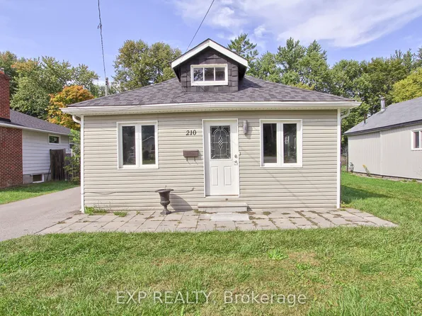 210 Bayview Ave, Georgina, ON L4P 2T2