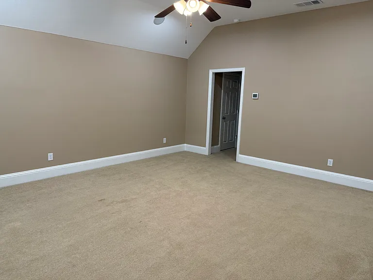 509 S Hampton Ct — Photo 29