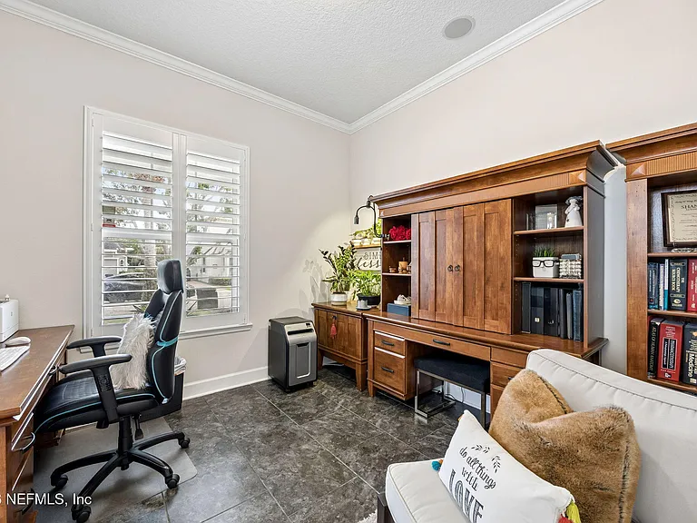 45 Tamarac Ave — Photo 12