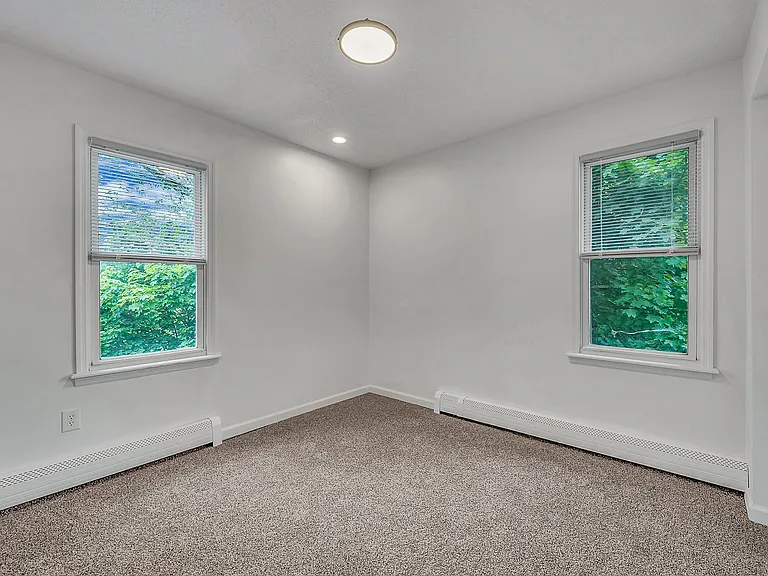 28 Rock St — Photo 15