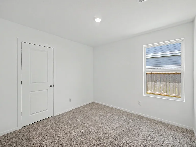 40839 Hawthorne Glades St — Photo 26
