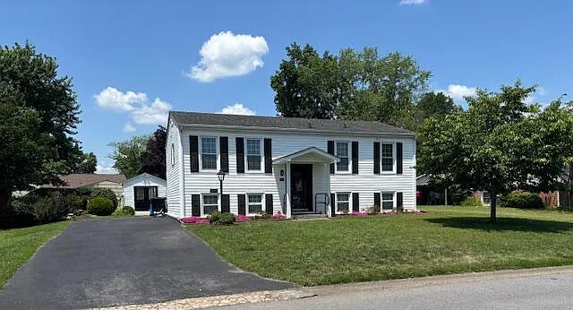 6356 Bunker Ln photo 1