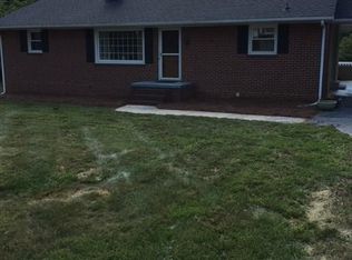 5160 Alaska Rd, Walkertown, NC 27051