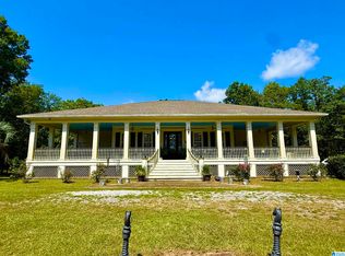 2801 Little River Ln, Brierfield, AL 35035