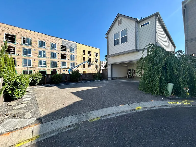 11571 SW Barber St — Photo 27