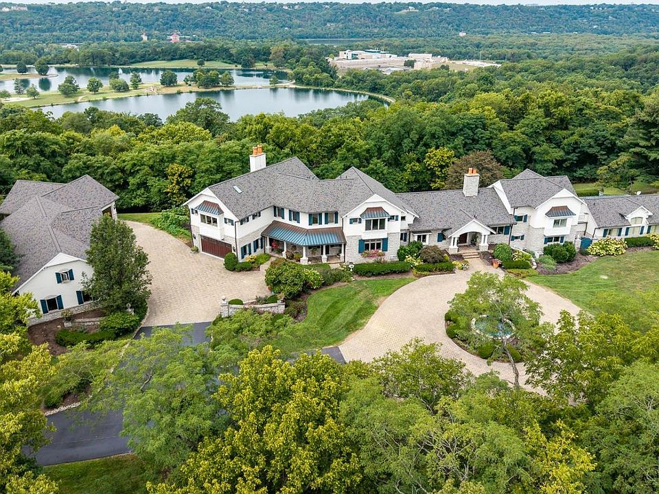 1st image of 5 Twin Hills Ridge Dr
