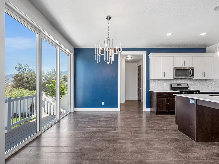 974 W Rutledge Rd — Photo 14