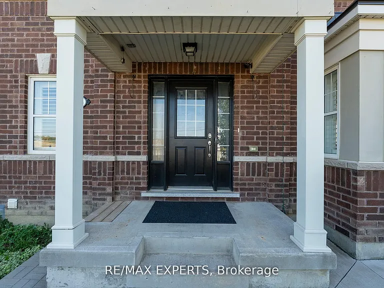56 Donlamont Cir — Photo 7