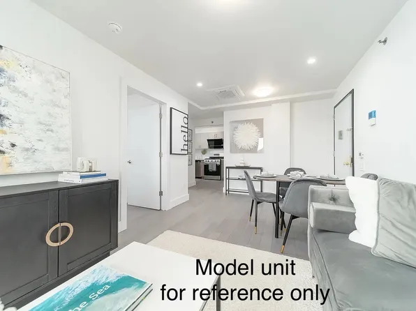 131-19 Fowler Avenue image 2 of 7