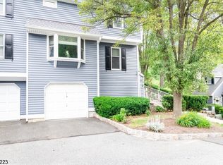 119 Countryside Dr #119, Basking Ridge, NJ 07920