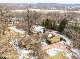 47 Oakwood Ln, Scottsville, NY