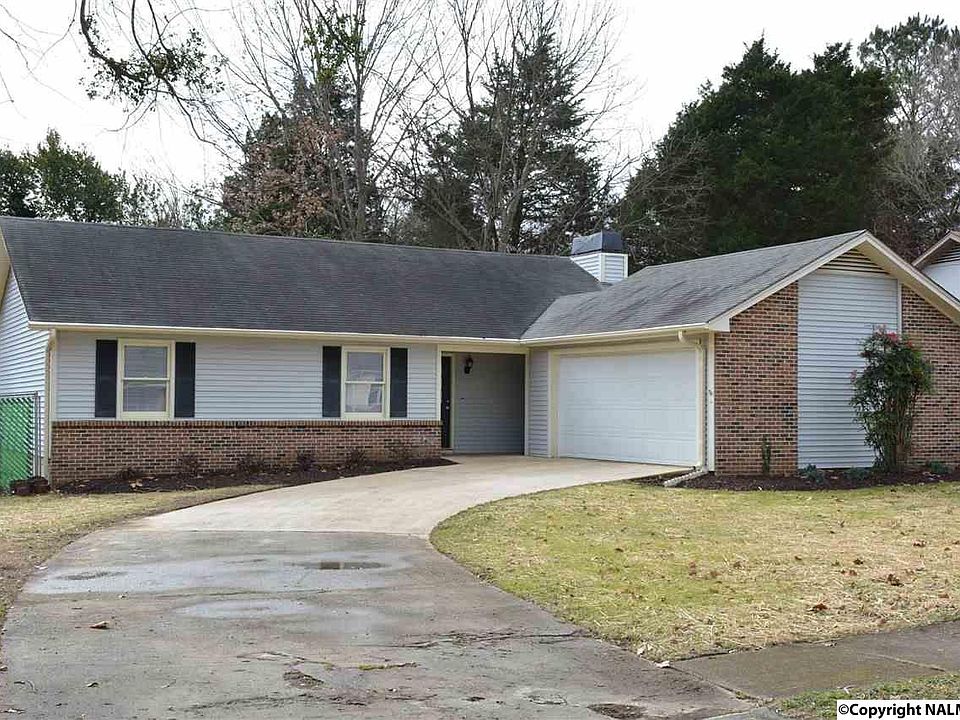 1st image of 1041 Sharpsburg Dr SE