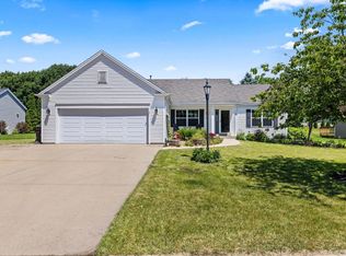2527 Chelsea Ct, East Troy, WI 53120