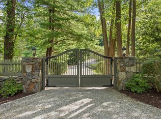83 Trinity Pass Rd, Pound Ridge, NY 10576