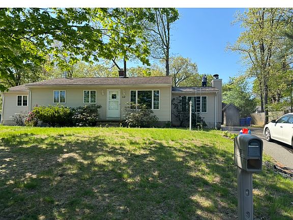 2nd image of 23 Wood End Rd #23
