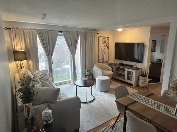 457-485 Pleasant St #485-01