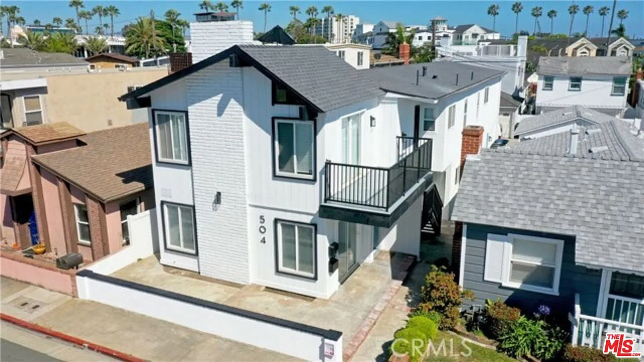 4 bed, 2.0 bath, 1700 sqft, $8,450 — Photo 1