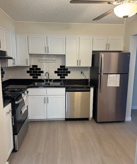 Twin Fountain Apartments — Photo 16